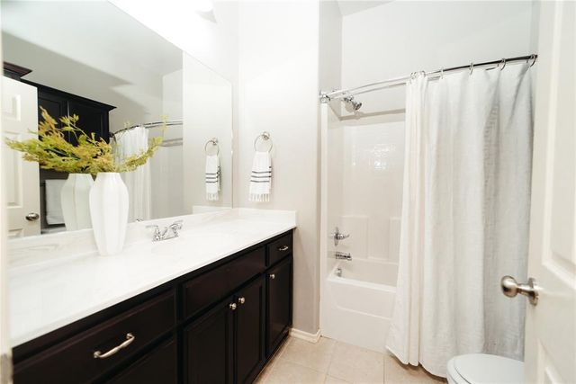 12017 Chisholm Village Drive, Oklahoma City, OK 73114