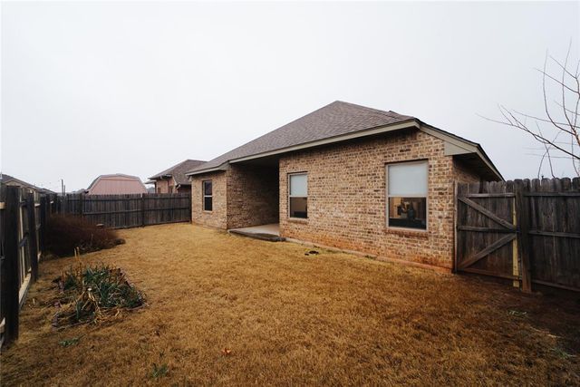 12017 Chisholm Village Drive, Oklahoma City, OK 73114