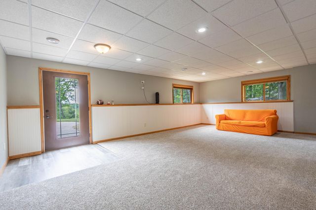 N1698 945th Street, Eau Claire, WI 54701