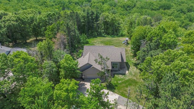 N1698 945th Street, Eau Claire, WI 54701