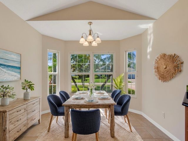 8340 Paladin Square, Vero Beach, FL 32967