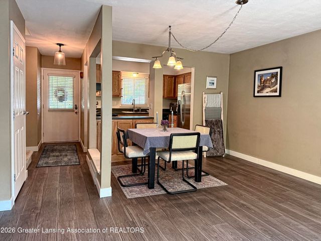 1638 Peppertree Lane, Lansing, MI 48912