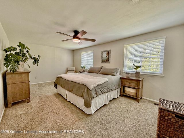 1638 Peppertree Lane, Lansing, MI 48912