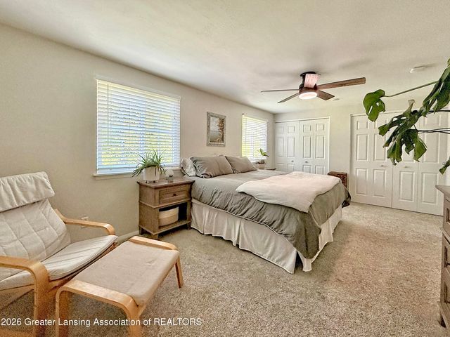 1638 Peppertree Lane, Lansing, MI 48912