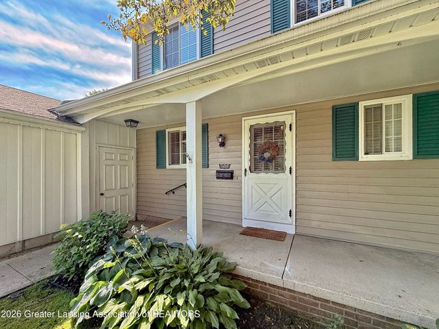 1638 Peppertree Lane, Lansing, MI 48912