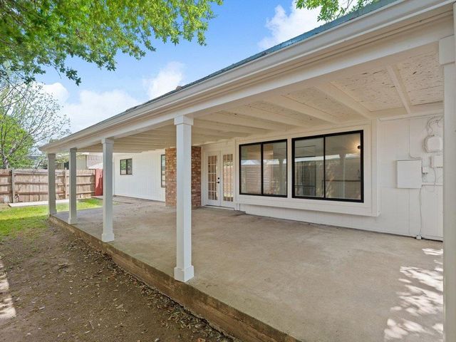 6902 Meadow RUN, Austin, TX 78745