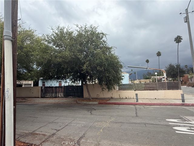 1435 Lincoln Avenue, Pasadena, CA 91103