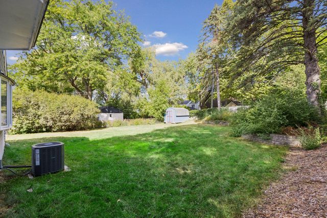 1947 Yorkshire Court, Saint Paul, MN 55116