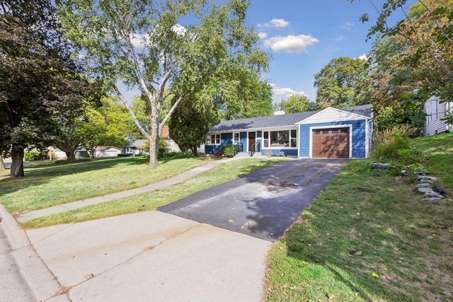 1947 Yorkshire Court, Saint Paul, MN 55116
