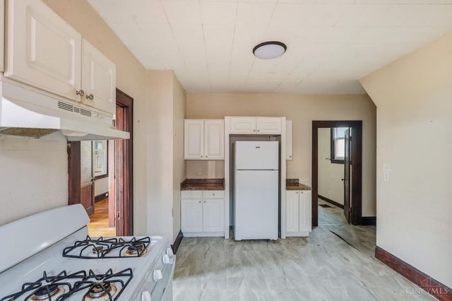 1633 Dallas Avenue, North College Hill, OH 45239