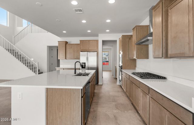 17612 W PASADENA Avenue, Litchfield Park, AZ 85340