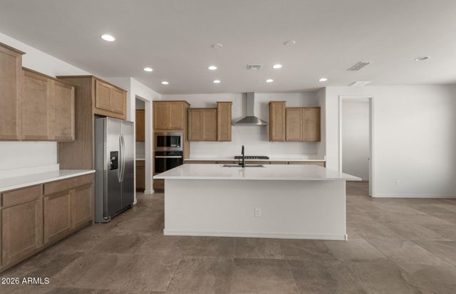 17612 W PASADENA Avenue, Litchfield Park, AZ 85340