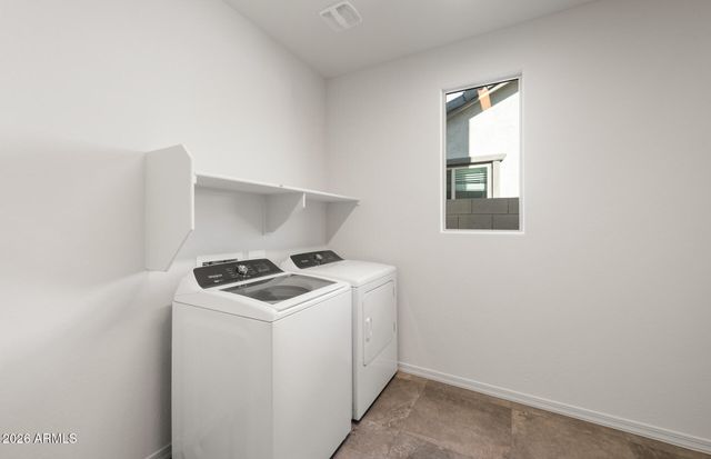 17612 W PASADENA Avenue, Litchfield Park, AZ 85340