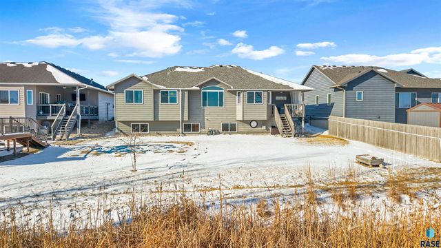 1100 S Maria Ave Avenue, Sioux Falls, SD 57106