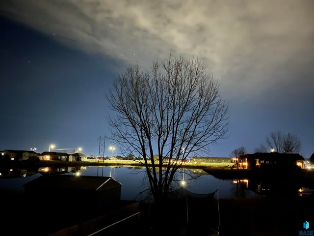 1100 S Maria Ave Avenue, Sioux Falls, SD 57106