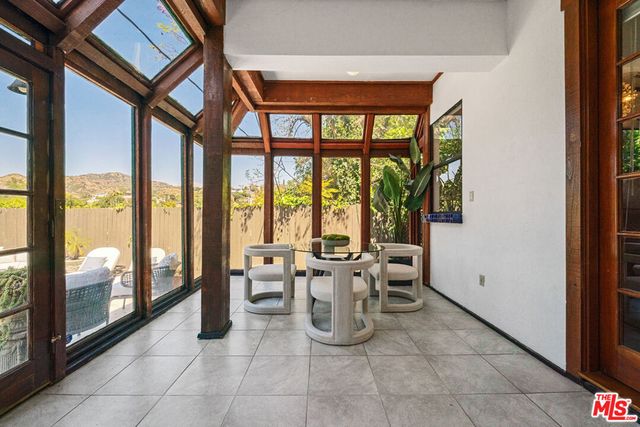 2402 Hollyridge Drive, Los Angeles, CA 90068