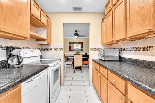 840 N High Point Blvd Boulevard N B, Delray Beach, FL 33445