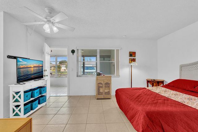 840 N High Point Blvd Boulevard N B, Delray Beach, FL 33445