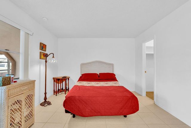 840 N High Point Blvd Boulevard N B, Delray Beach, FL 33445