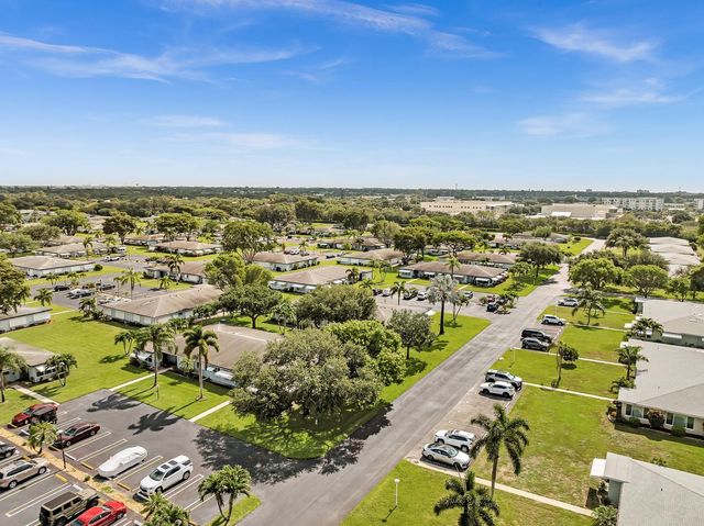 840 N High Point Blvd Boulevard N B, Delray Beach, FL 33445