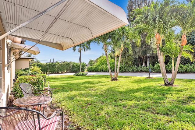 840 N High Point Blvd Boulevard N B, Delray Beach, FL 33445