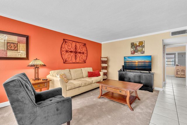 840 N High Point Blvd Boulevard N B, Delray Beach, FL 33445