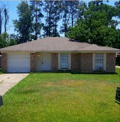 711 Magnolia Avenue, Crosby, TX 77532