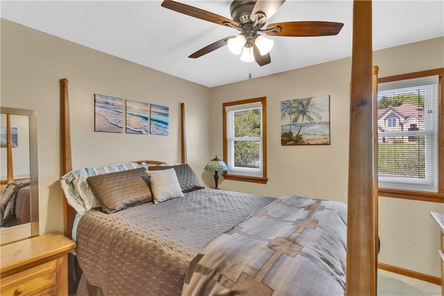 7 Hawthorne Ln, Penn Twp, PA 15642