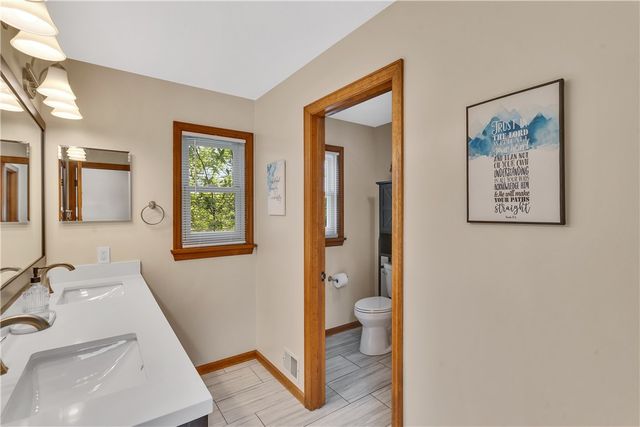 7 Hawthorne Ln, Penn Twp, PA 15642