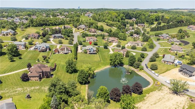 7 Hawthorne Ln, Penn Twp, PA 15642
