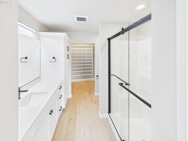 1265 Avenue D, Seaside, OR 97138