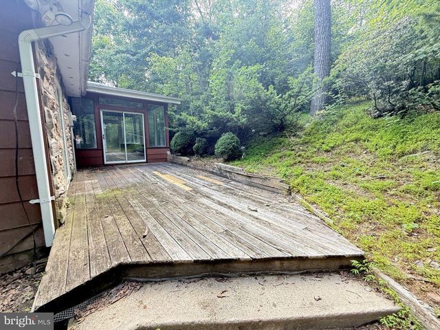 114 INCA TRL, Winchester, VA 22602