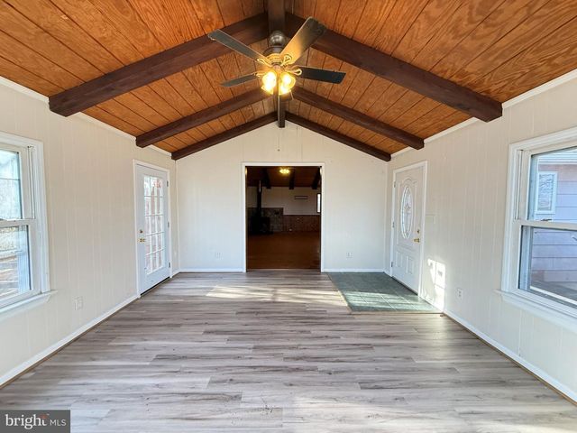 114 INCA TRL, Winchester, VA 22602