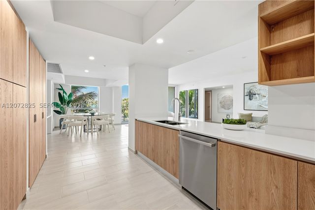 10281 W Bay Harbor Dr 201, Bay Harbor Islands, FL 33154