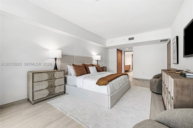 10281 W Bay Harbor Dr 201, Bay Harbor Islands, FL 33154