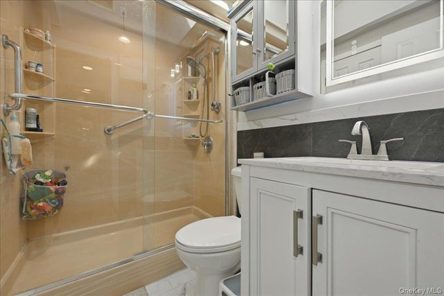 1085 Sipp Avenue, Medford, NY 11763