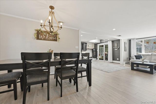 1085 Sipp Avenue, Medford, NY 11763