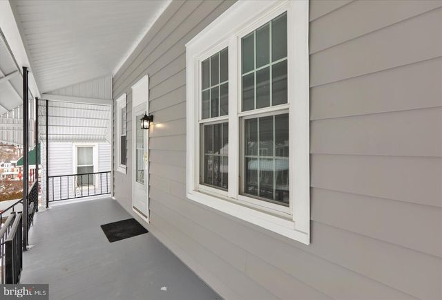 42 CHESTNUT ST, Mohnton, PA 19540