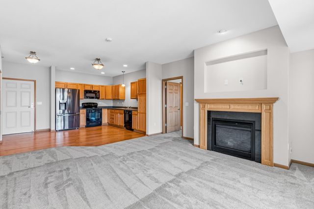 601 Levander Way 302, South Saint Paul, MN 55075