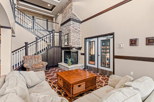 601 Levander Way 302, South Saint Paul, MN 55075