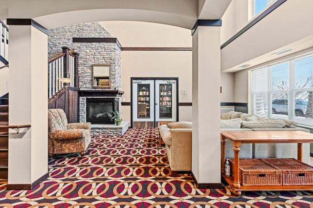 601 Levander Way 302, South Saint Paul, MN 55075