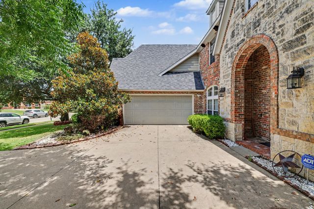 10402 Fairway Vista Drive, Rowlett, TX 75089
