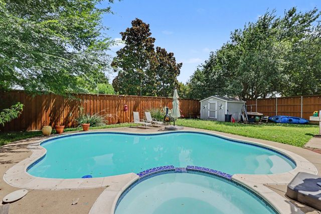 10402 Fairway Vista Drive, Rowlett, TX 75089