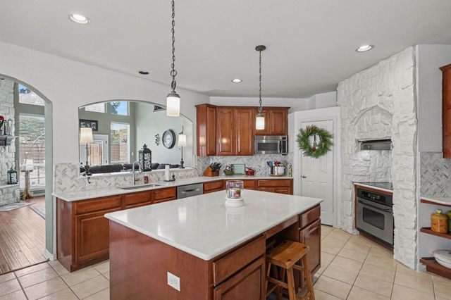 10402 Fairway Vista Drive, Rowlett, TX 75089