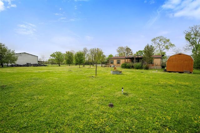 1001 E Stroker Road, Crosby, TX 77532