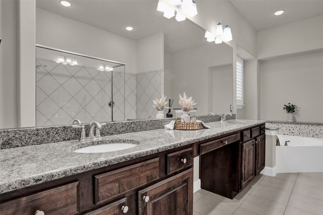 209 Carrington Lane, Lewisville, TX 75067