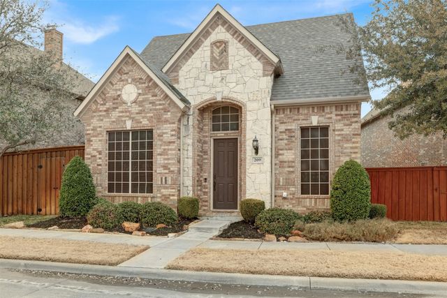 209 Carrington Lane, Lewisville, TX 75067