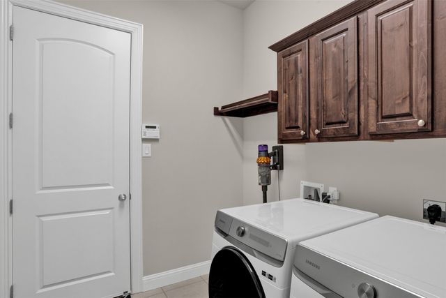 209 Carrington Lane, Lewisville, TX 75067