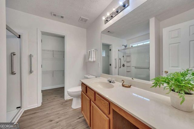 533 W Oaks Drive, Woodstock, GA 30188