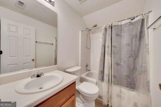 533 W Oaks Drive, Woodstock, GA 30188